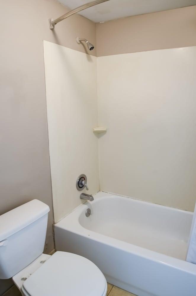 Cypress Inn & Suites Washington by OYO photo 22