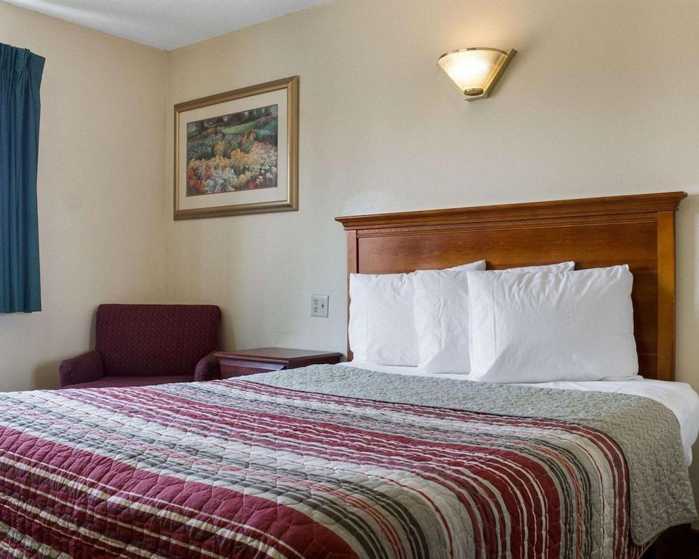 Rodeway Inn West Fargo Main Ave. photo 15