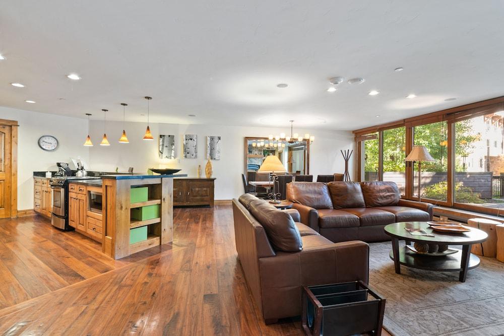 The Vail Spa Condominiums photo 29