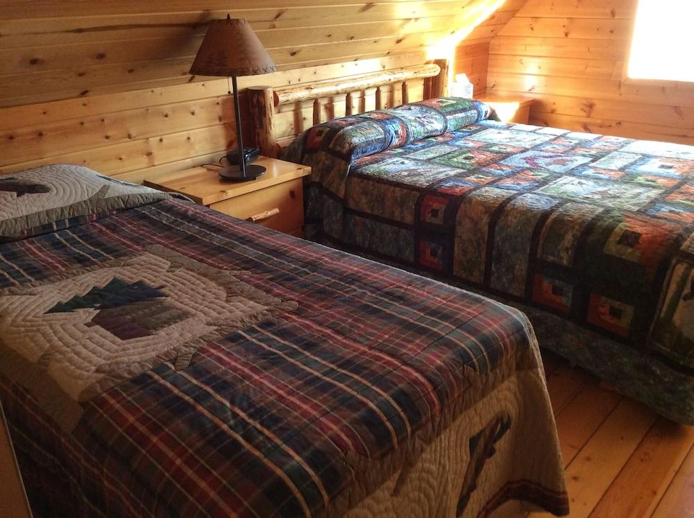 Smoky Bear Ranch Bed & Breakfast & Cabins photo 10