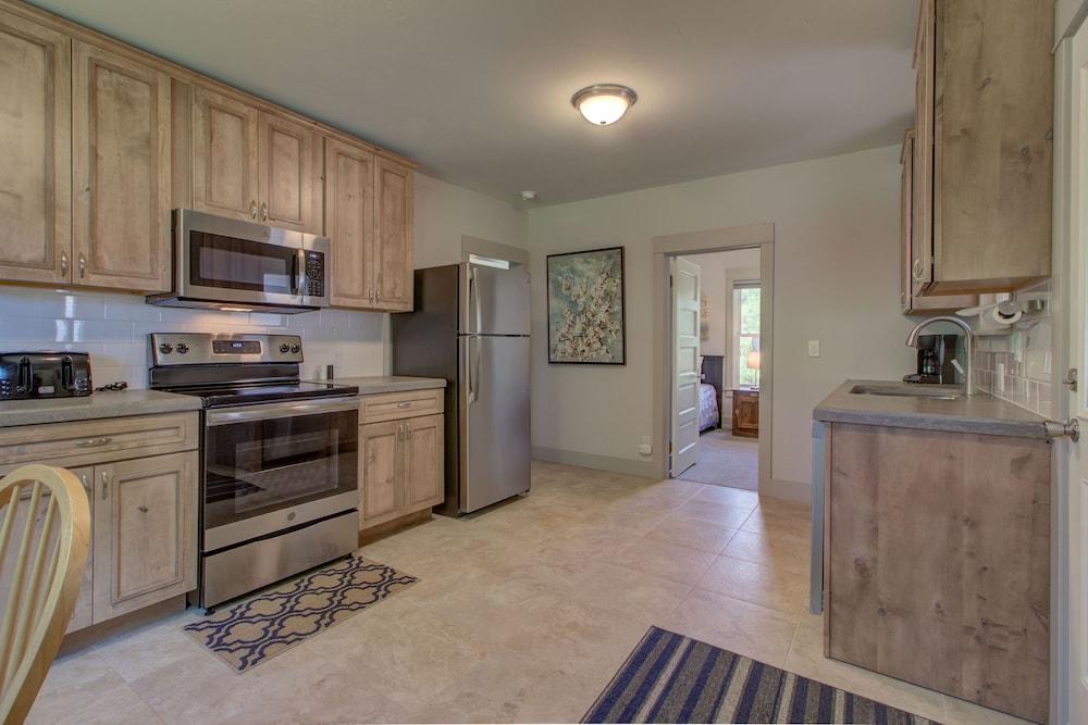 The Lodges of Oak Creek photo 16