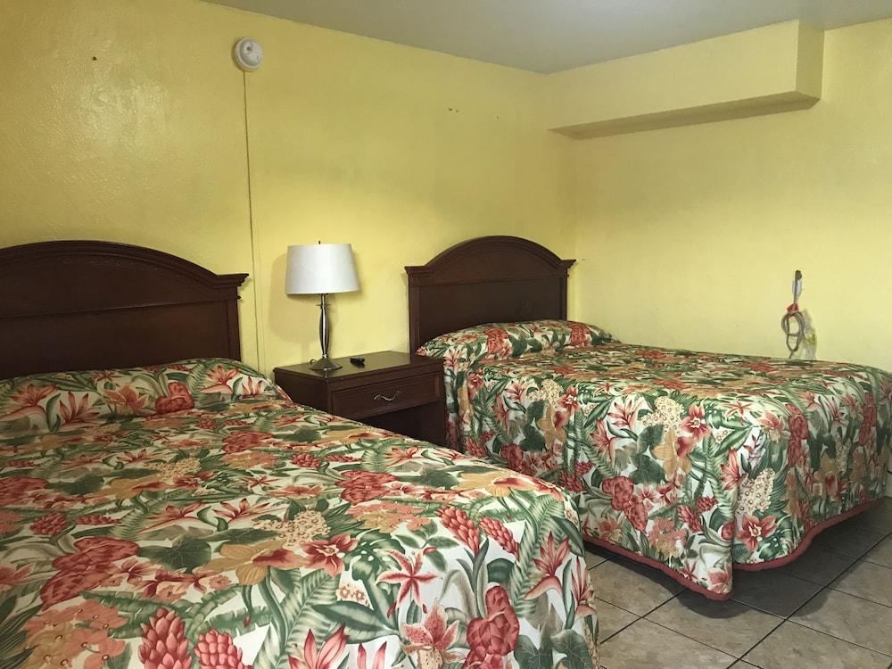 Twilight Motel photo 7