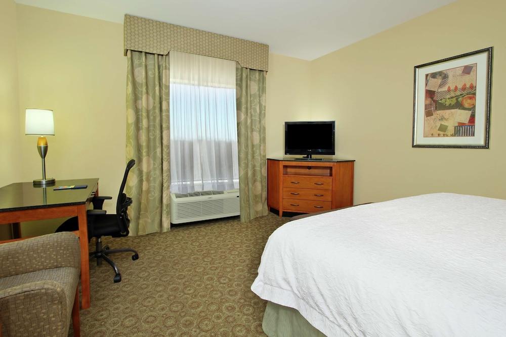 Hampton Inn & Suites Buffalo photo 11