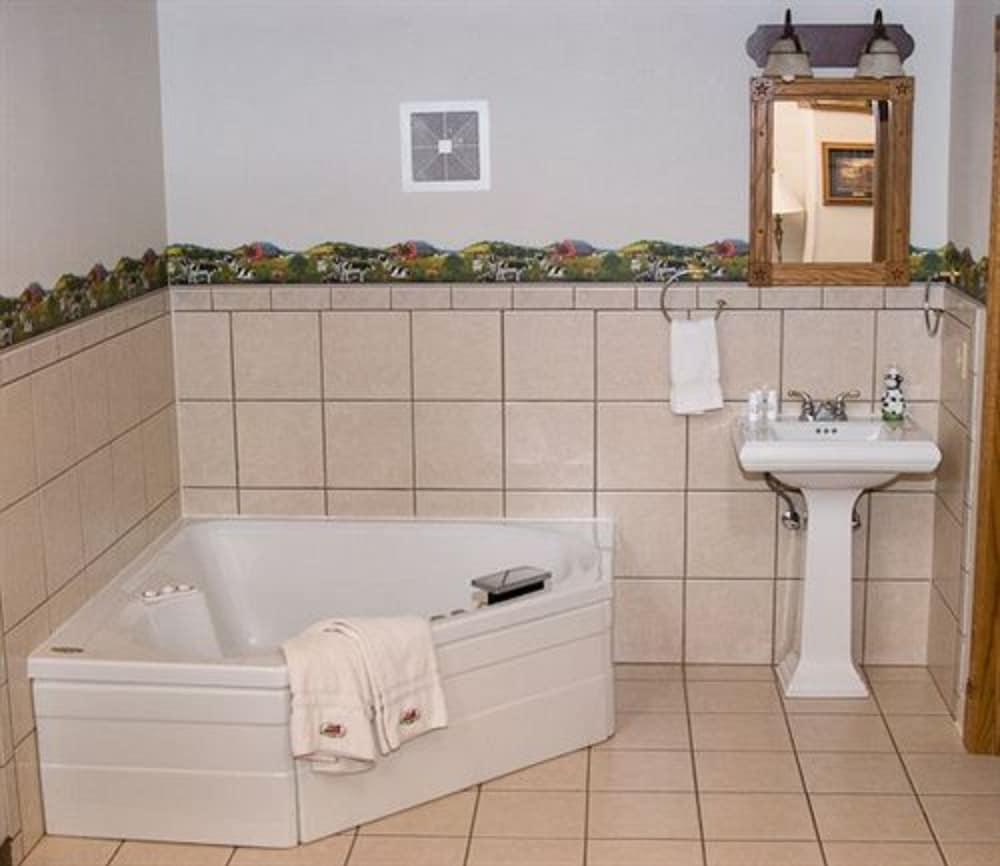 Stone Mill Hotel & Suites photo 4