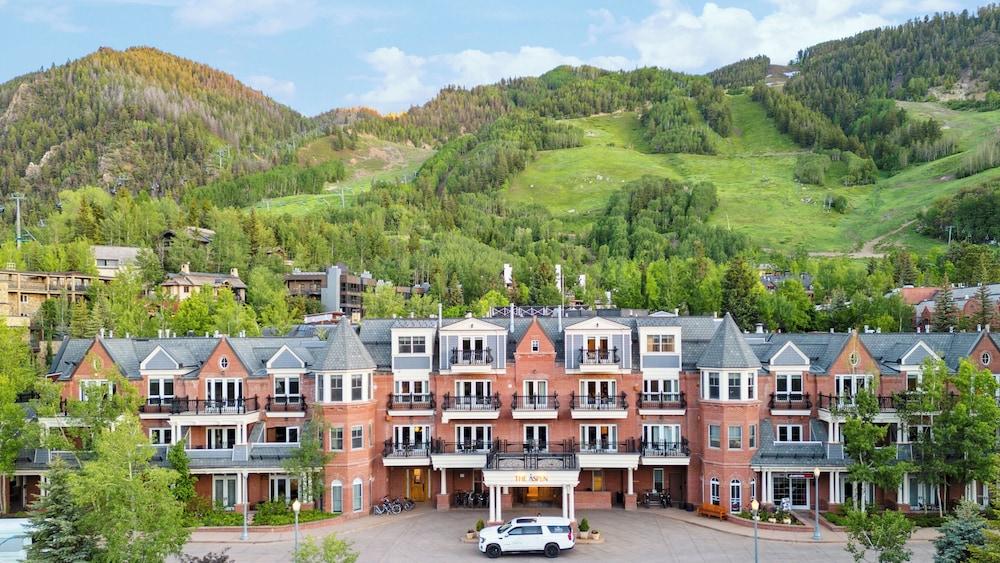 The Aspen Mountain Residences photo 1