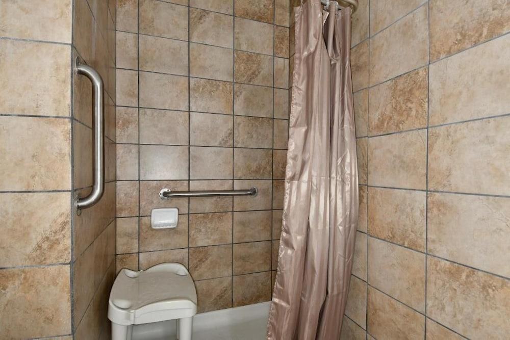 Budget Motel photo 11
