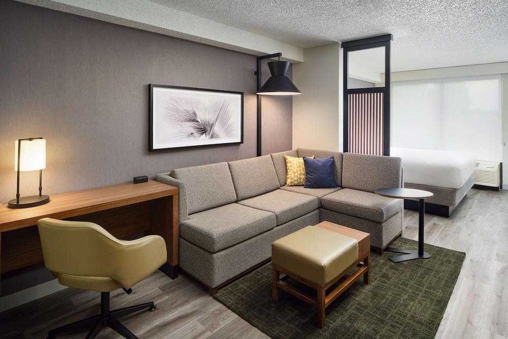 Hyatt Place Greensboro photo 25
