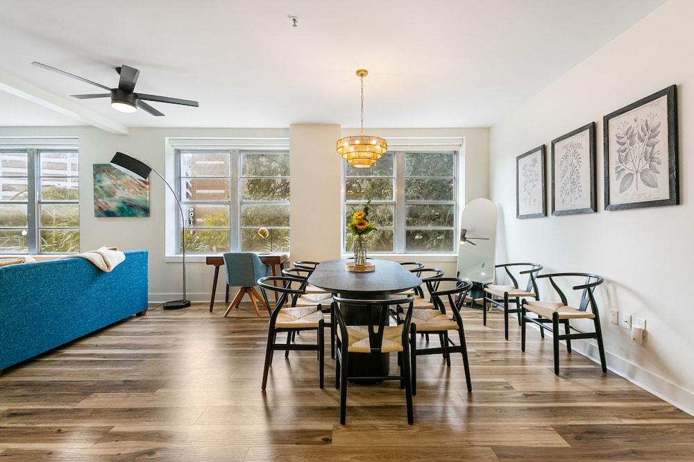 Modern Condos in California Building by Hosteeva photo 66