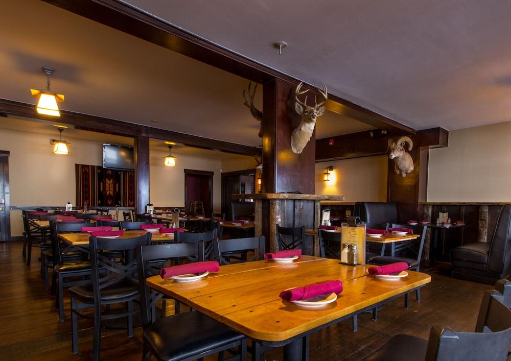 Marys Lake Lodge Mountain Resort and Condos photo 42