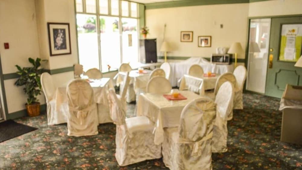Surrey Inn Ashland photo 8