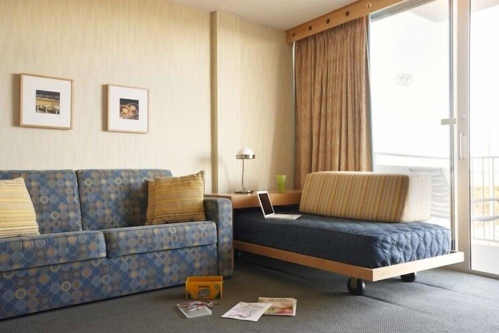 Oceanfront Pan American Hotel photo 6
