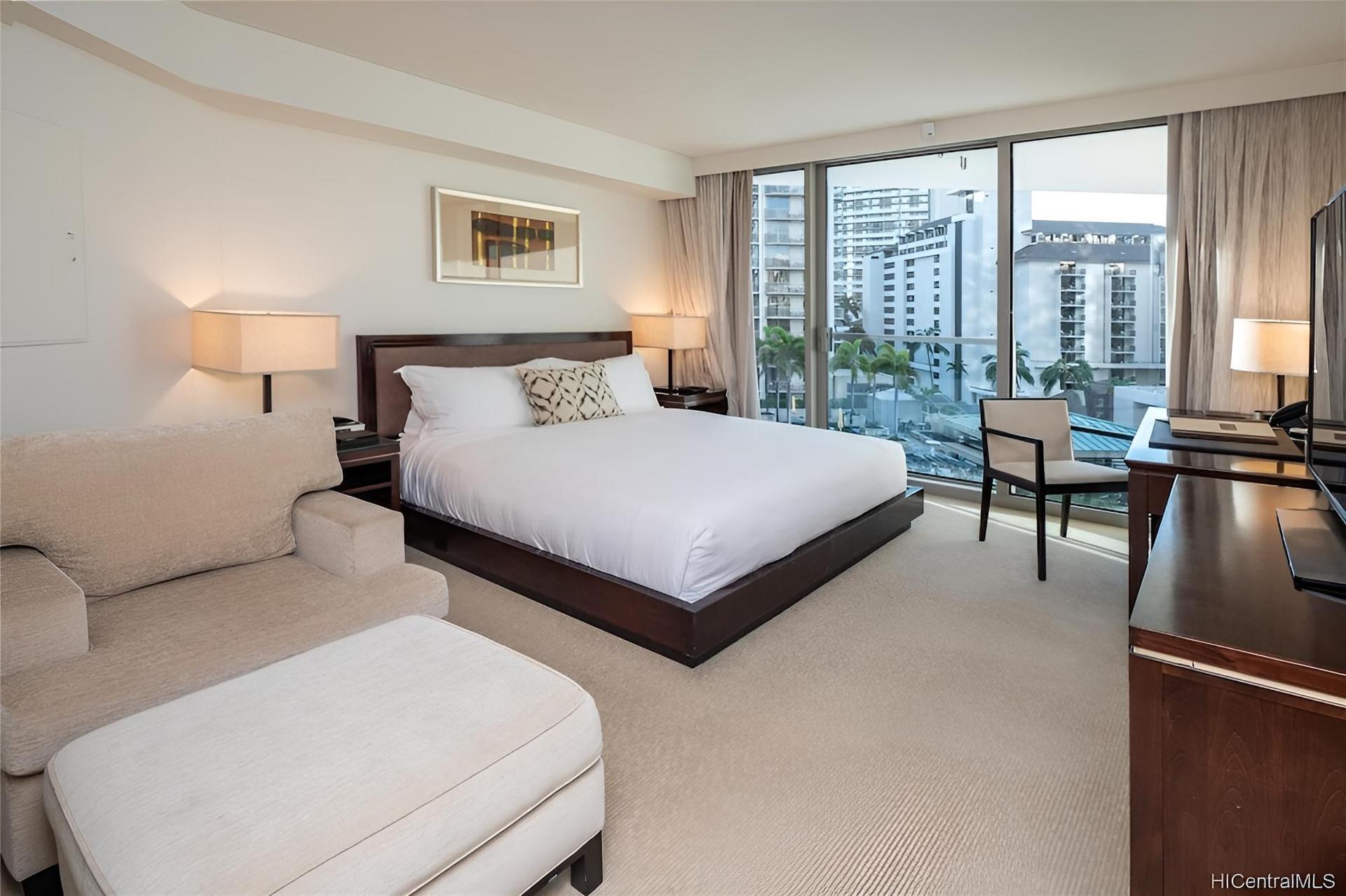 Jet Luxury @ The Trump Waikiki photo 22