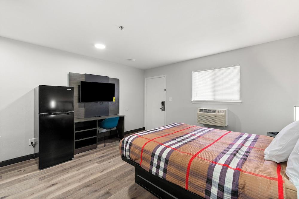 Southern Suites Kennesaw photo 5