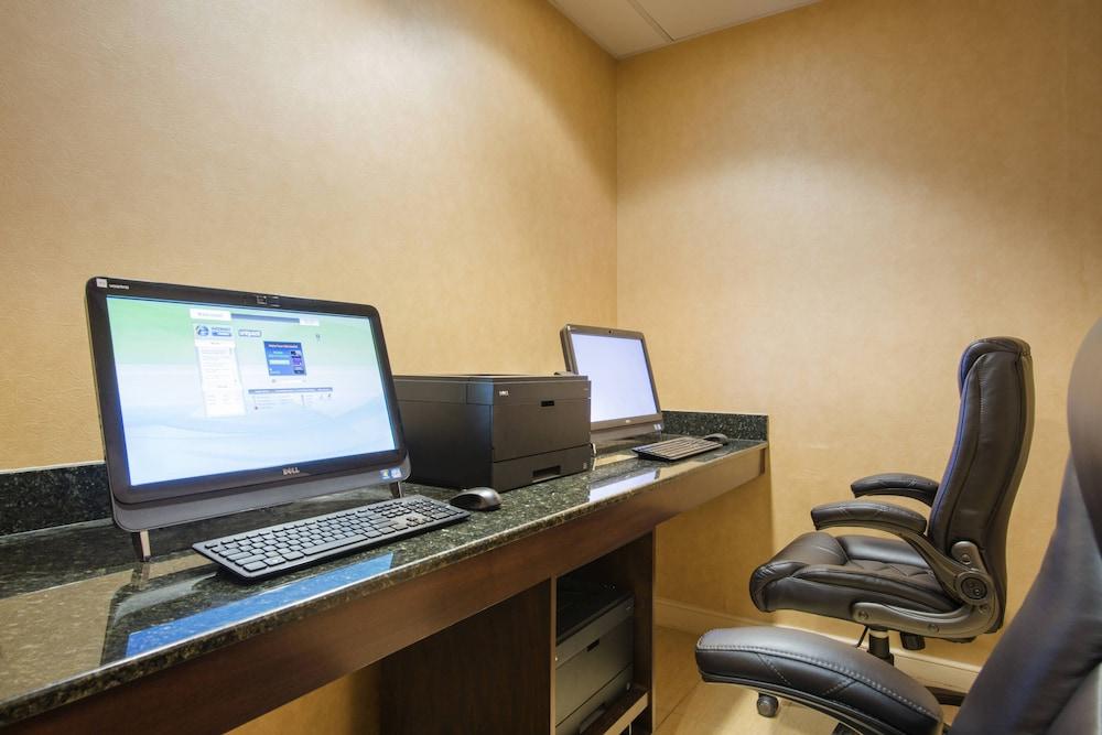 Residence Inn by Marriott Boston Framingham photo 18