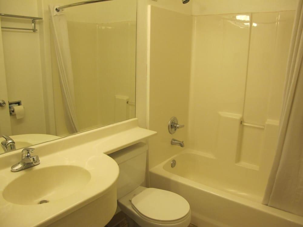 Microtel Inn & Suites by Wyndham Eagle River/Anchorage Area photo 22