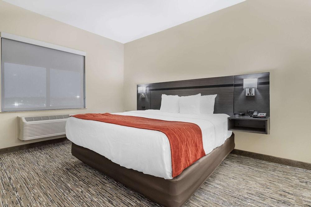 Comfort Inn Orange I-10 photo 21