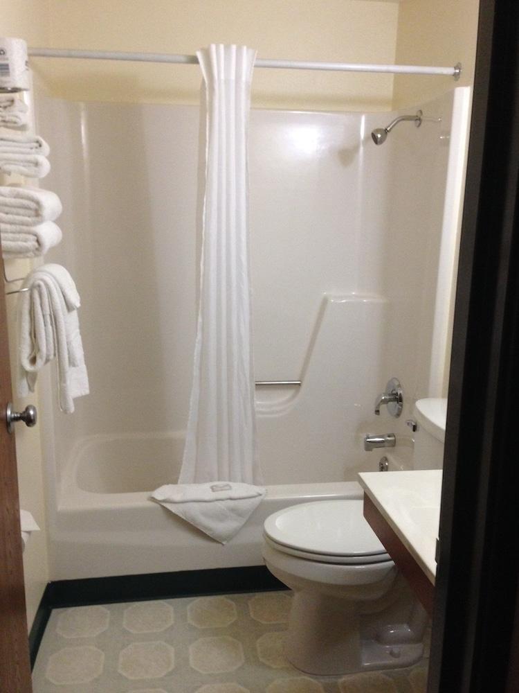 Mobridge Kountry Inn photo 15