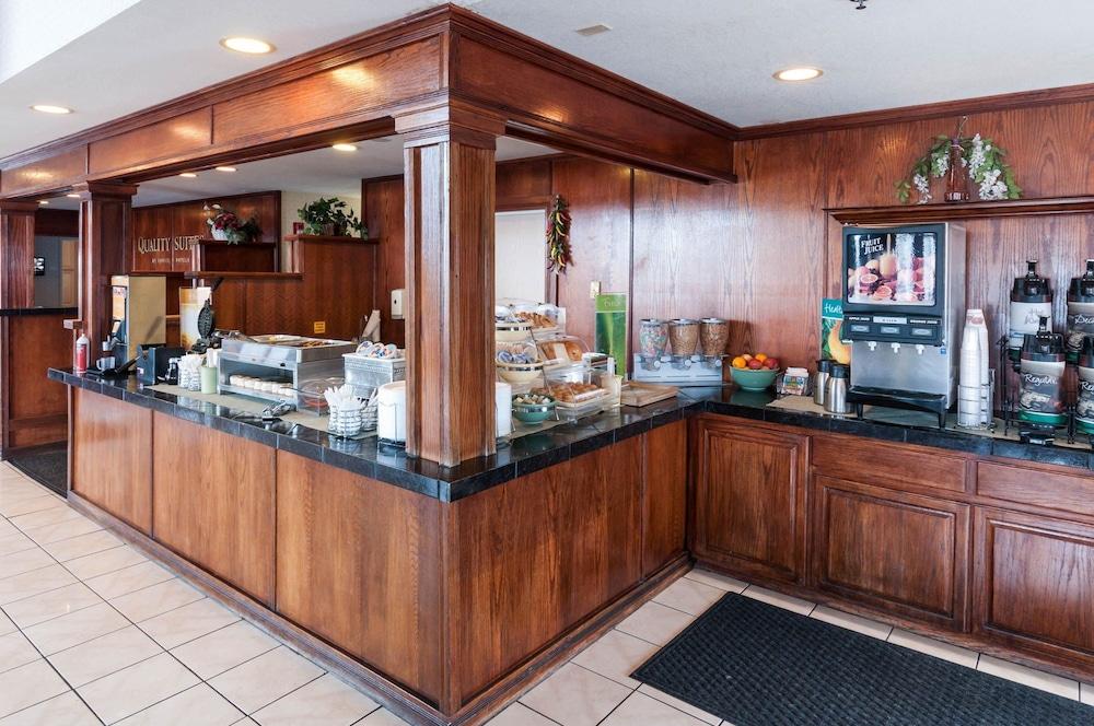 Quality Suites Albuquerque Airport photo 35