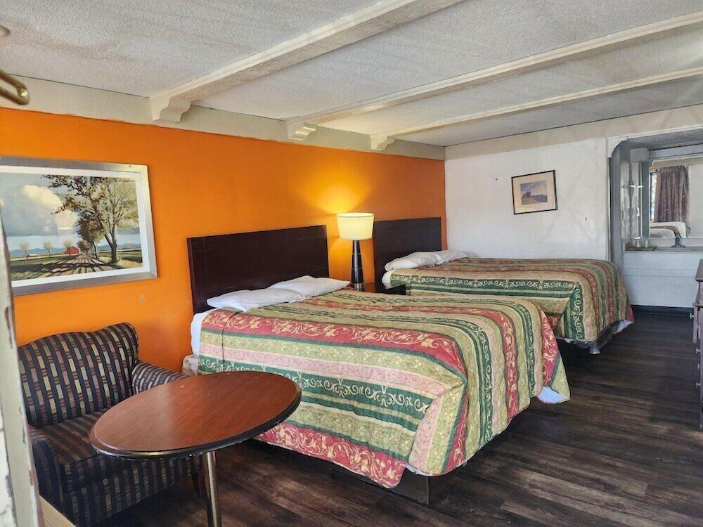 Sunrise inn photo 3