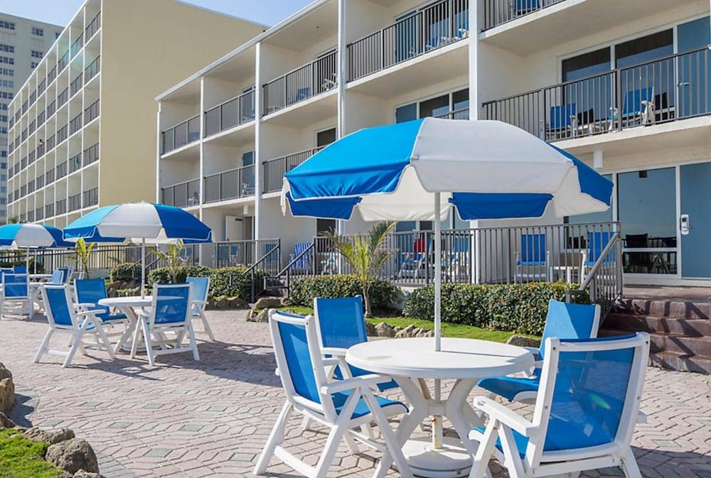 Dolphin Beach Club photo 18