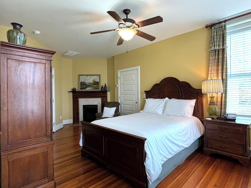 Grand Lux Inn photo 8