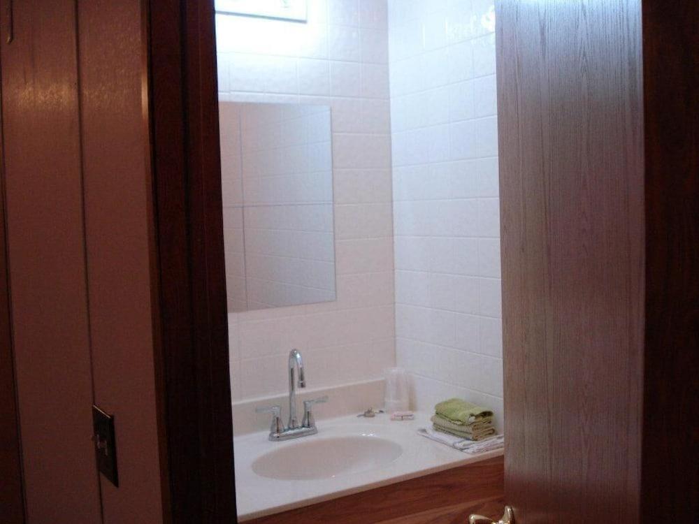 Comfort Green Motel photo 38