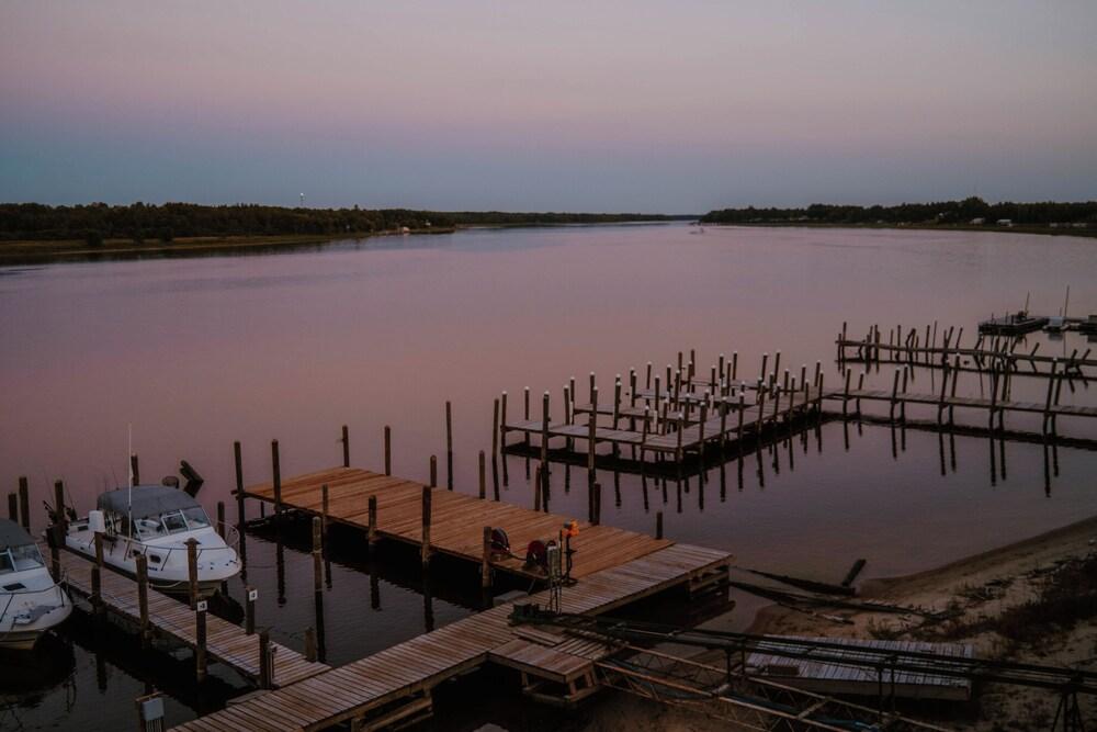 Sportsman's Lodge photo 68