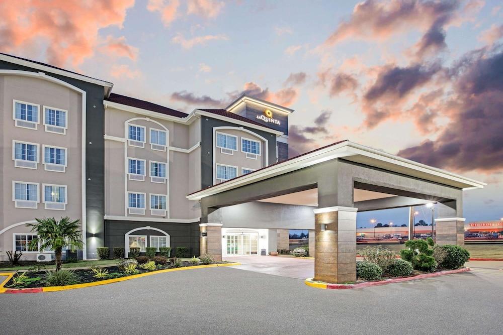 La Quinta Inn & Suites by Wyndham Paris photo 24