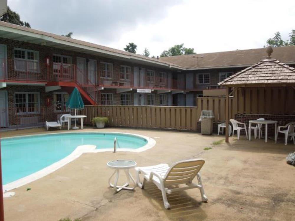 Capt. John Smith Inn photo 15