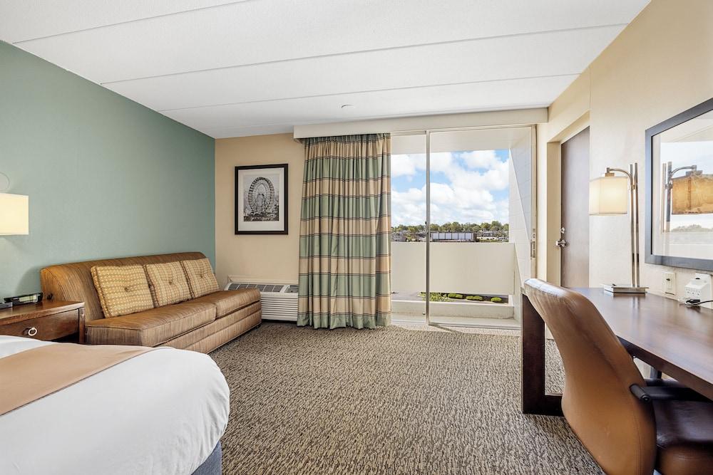 Forest Park Hotel by MDR photo 9