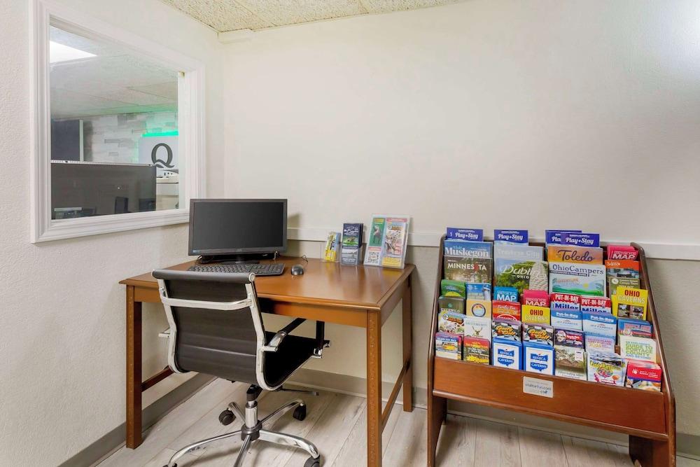 Quality Inn Huron photo 30