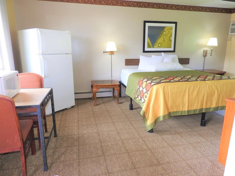 Country Meadow inn photo 9