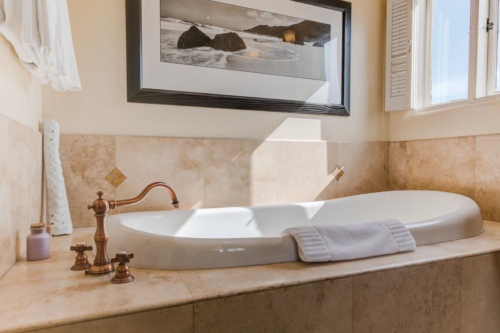 L Auberge Carmel photo 11