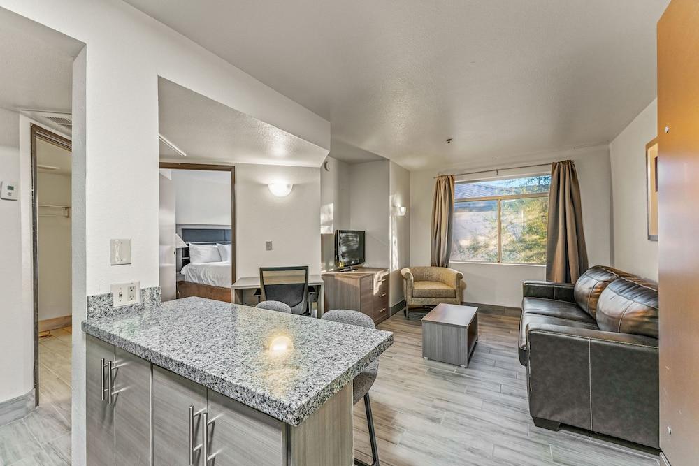 Metro Chandler Extended Stay photo 24