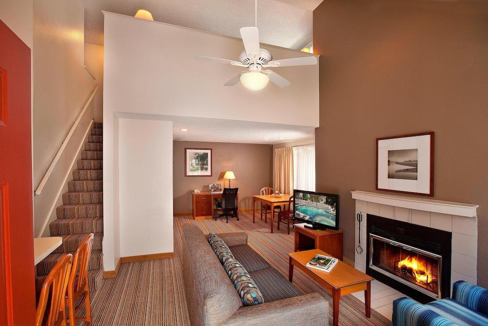 Residence Inn by Marriott Lake Oswego photo 5