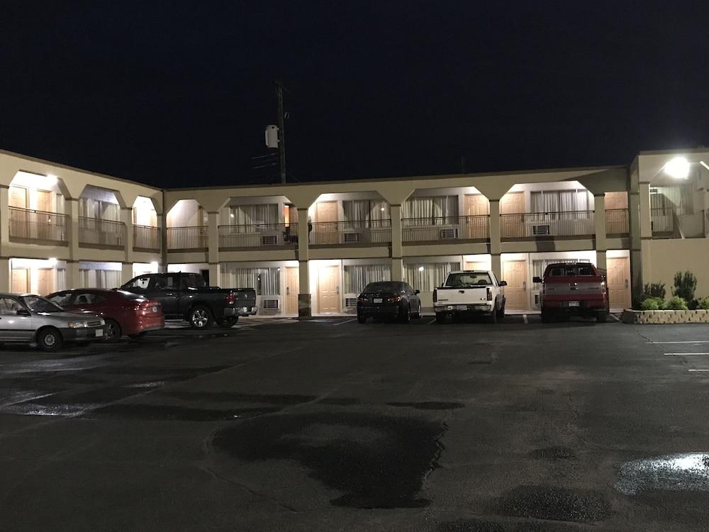 Hutchinson Inn — hotel in Hutchinson