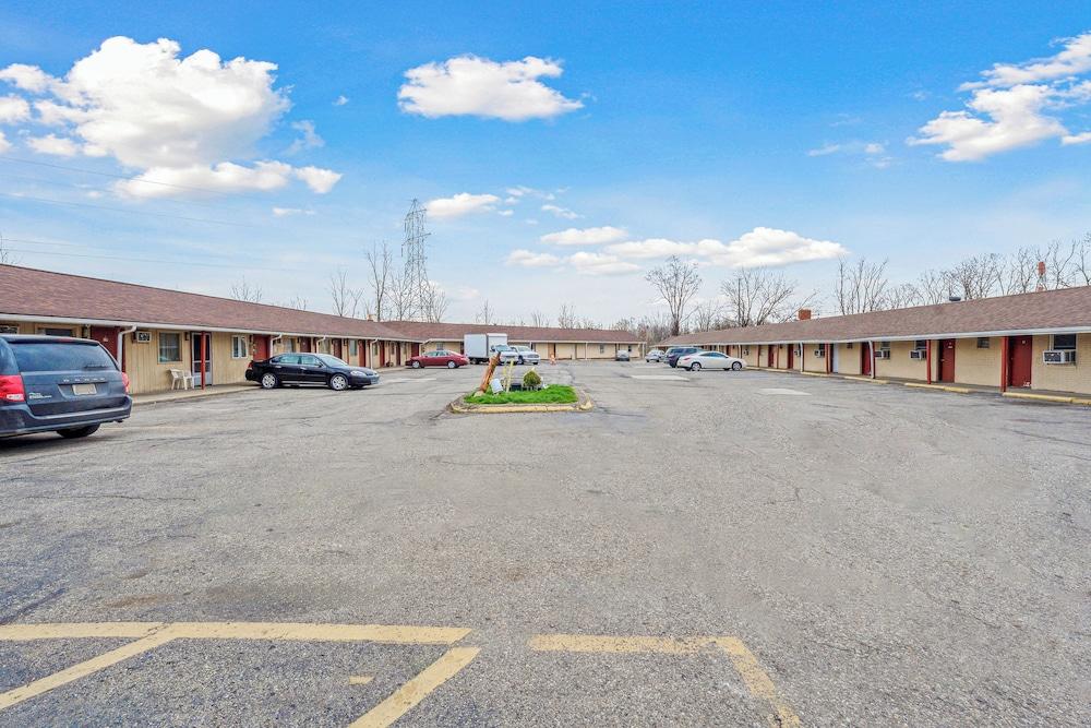 Flint Motel by OYO MI Near I-475 photo 37