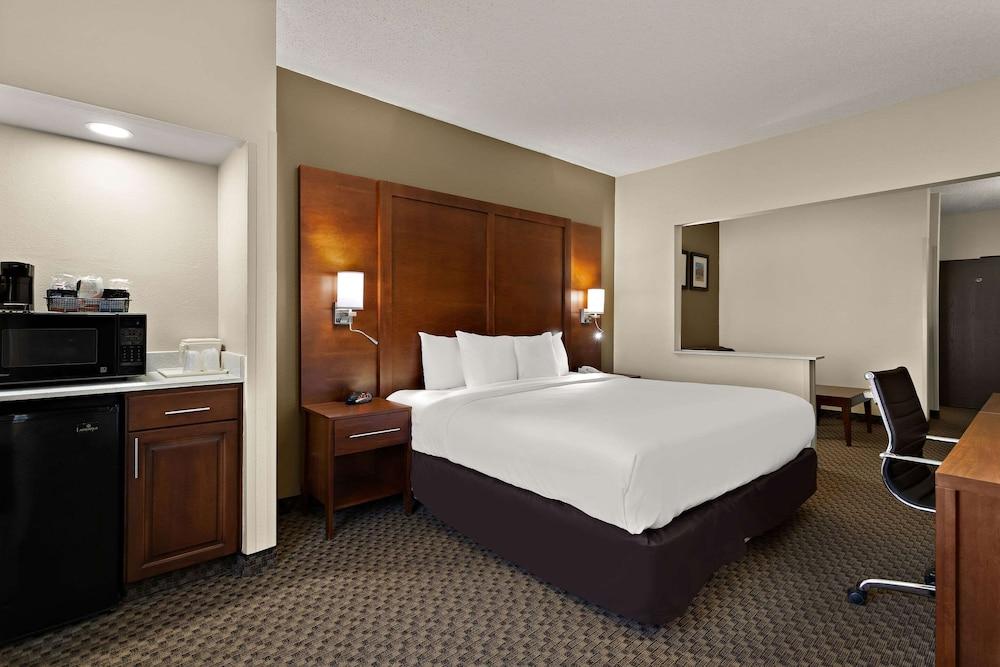 Comfort Suites University Las Cruces photo 14