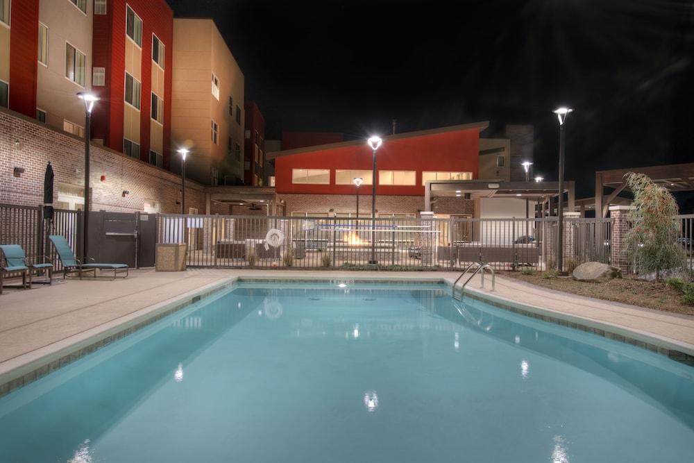 Fairfield Inn and Suites by Marriott Charlotte Airport photo 18