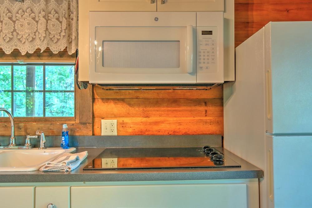 Cricket Hill Lodge & Cabins photo 73