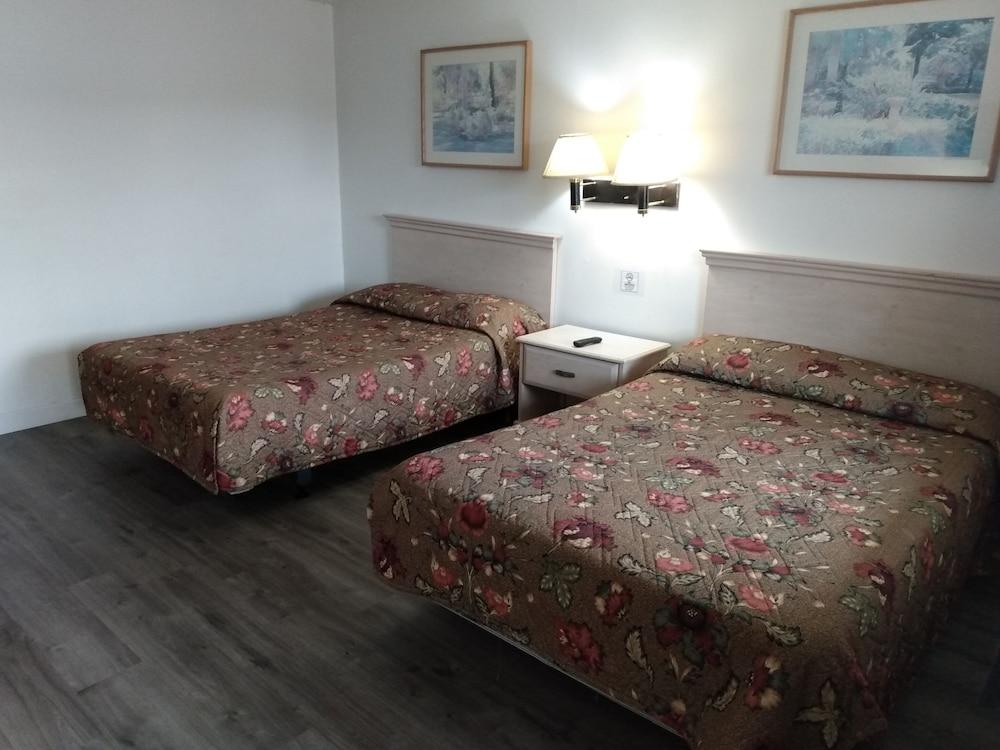 ELDORADO MOTEL photo 8