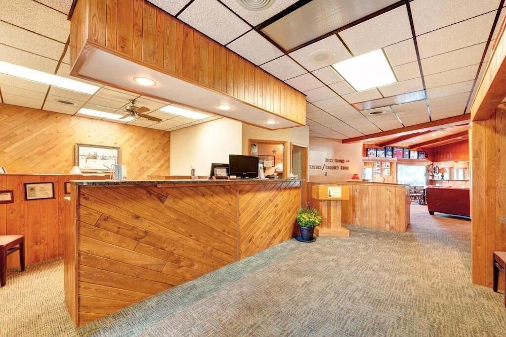 Chanticleer Inn photo 15