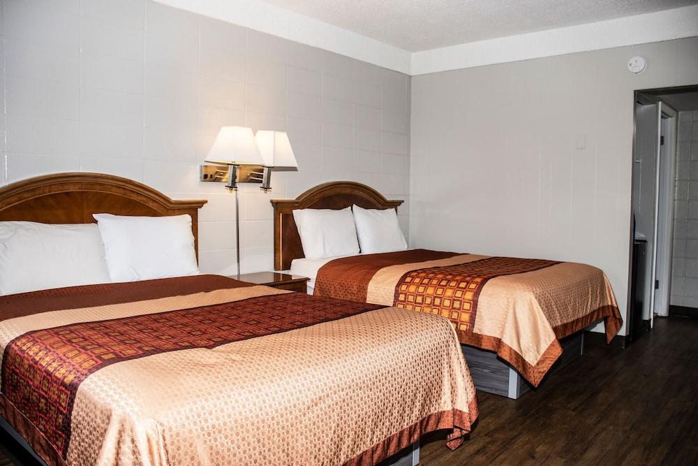 Budget Inn Carthage photo 11