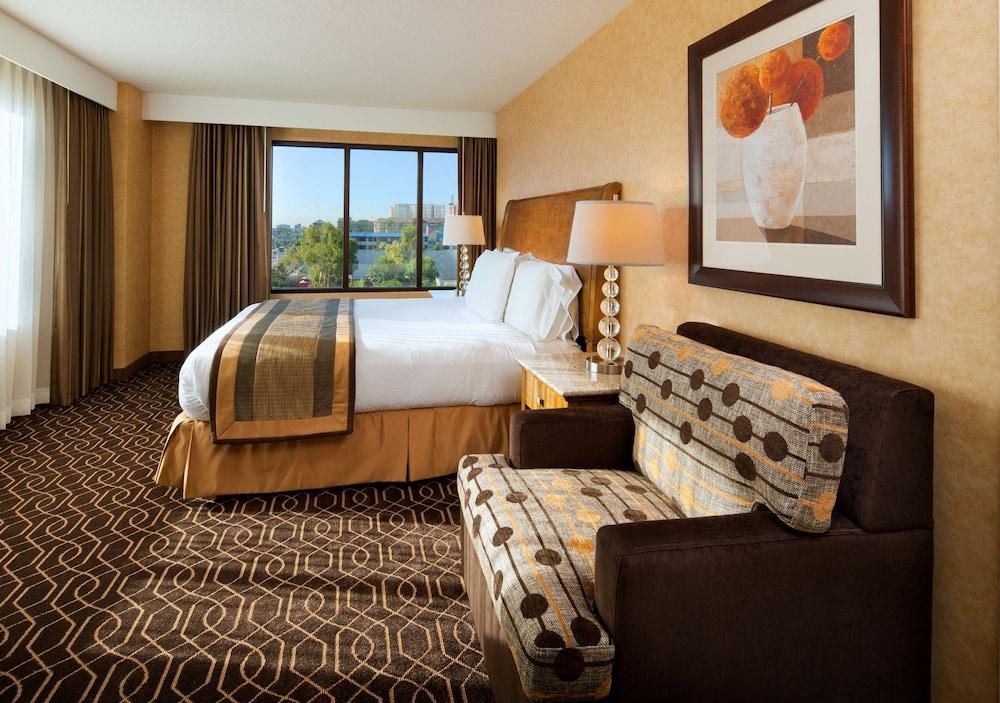 DoubleTree Suites by Hilton Anaheim Rsrt - Conv Cntr photo 7