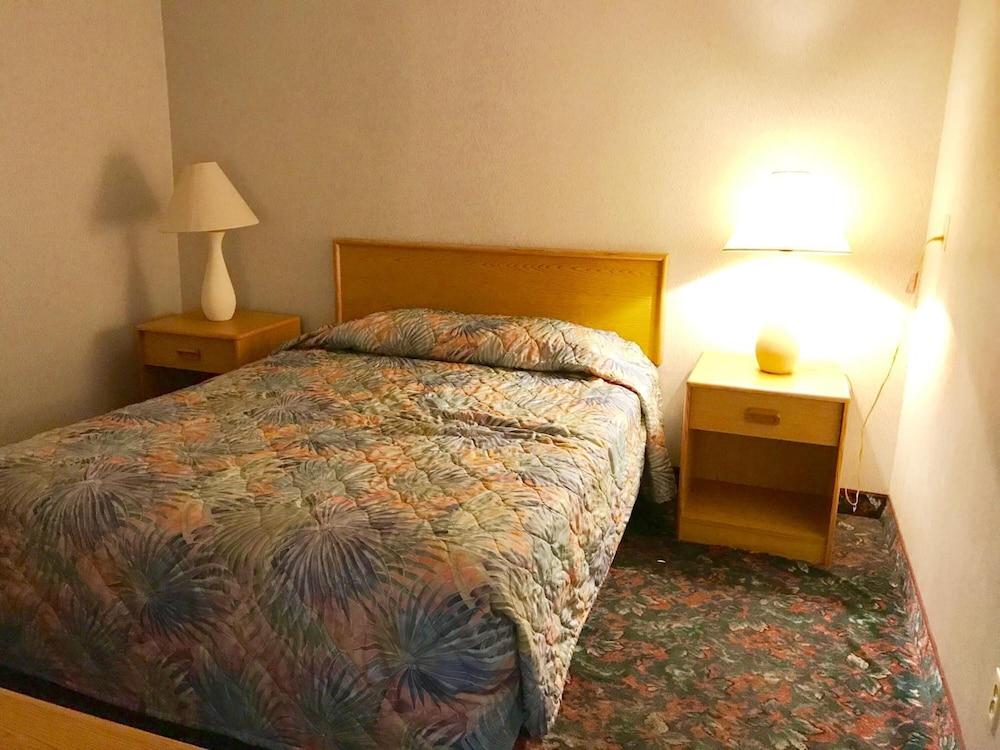 Appletree Inn photo 24