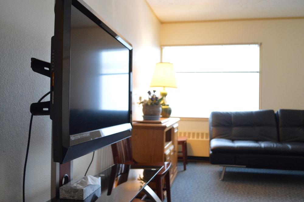 Glacier View Condo Suites photo 20