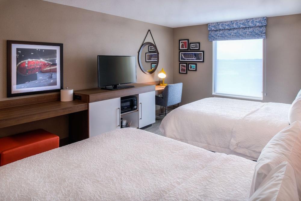 Hampton Inn & Suites Wixom photo 10