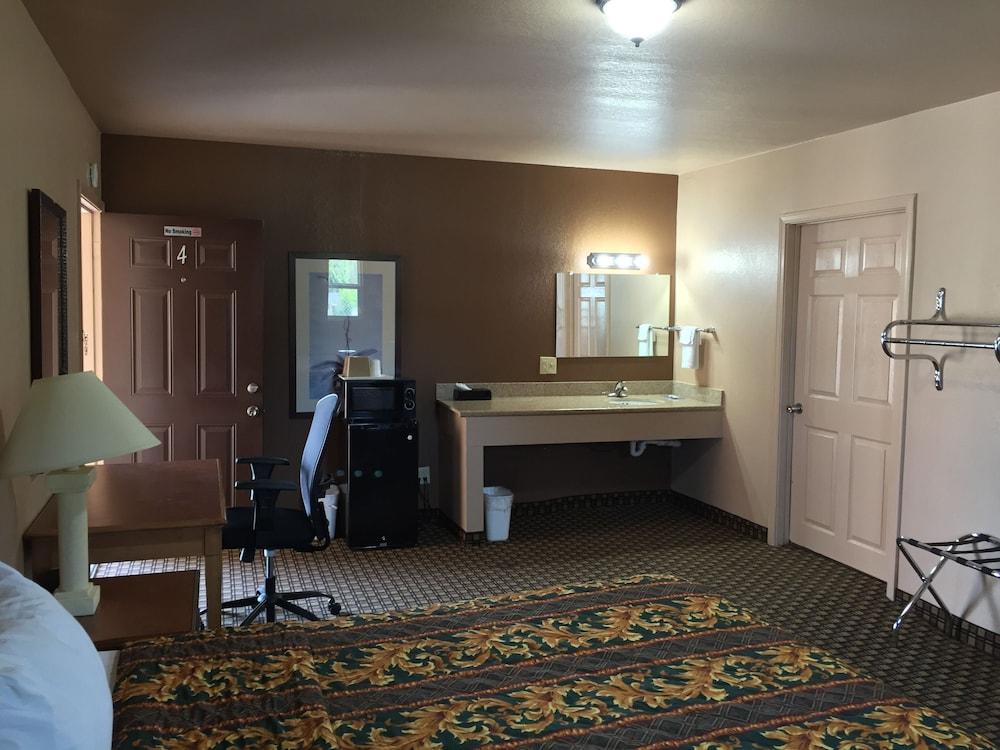 Coahoma Inn photo 22
