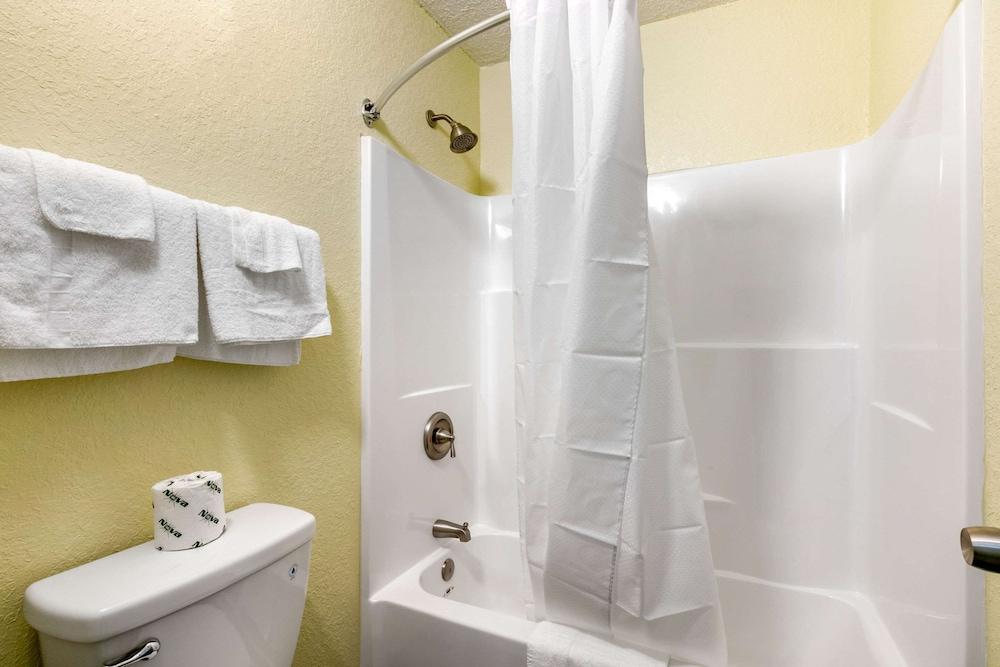 Rodeway Inn Kingston Springs photo 12