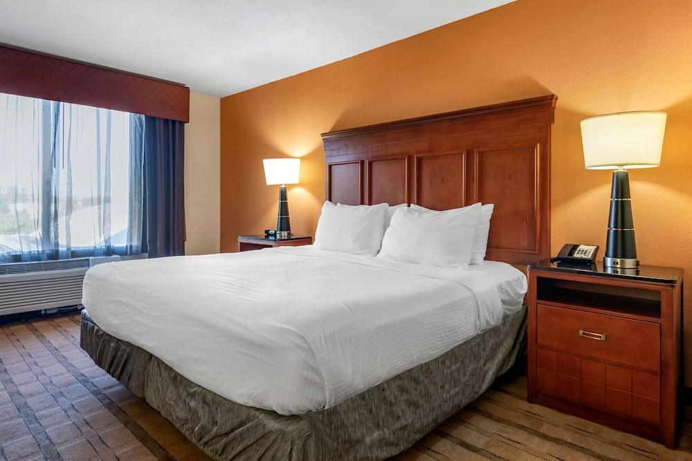BW Plus Flagler Beach Area Inn & Suites photo 13